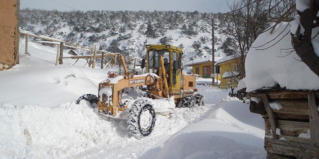 Bursa'da 332 köy yolu kapalı!