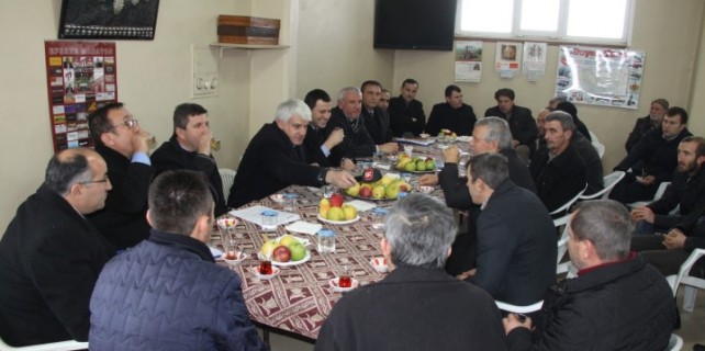 Seraları yıkılan çiftçilere destek müjdesi