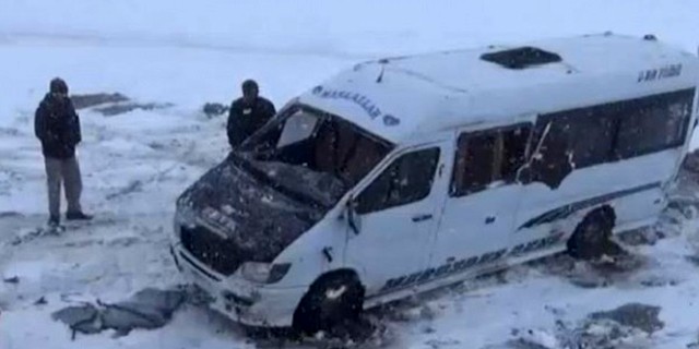 Bursa'da servis minibüsü faciası!