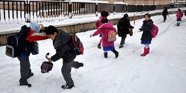 Bursa'da cuma günü okullar tatil mi? İşte son durum...