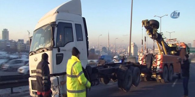 Trafiği felç eden kaza!