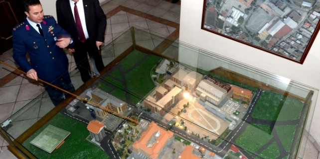 Dündar’dan Işıklara iade-i ziyaret