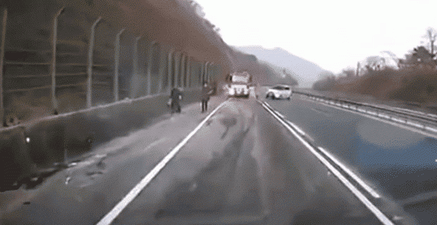 Otoyolda dehşet kaza!