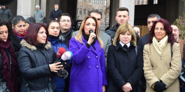 CHP’li vekillerden o yazar hakkında suç duyurusu