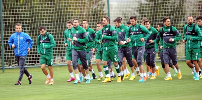 Bursaspor kamp çalışmalarına başladı