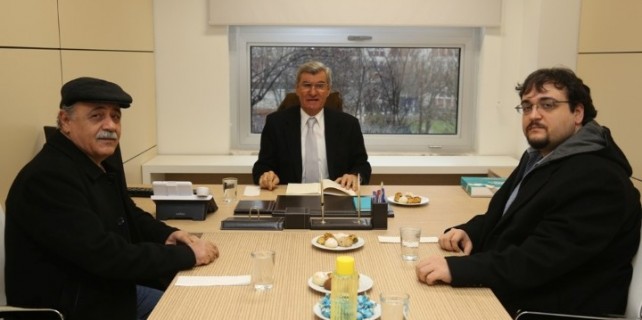 Halk evi’nde milletvekili-vatandaş buluşması devam ediyor