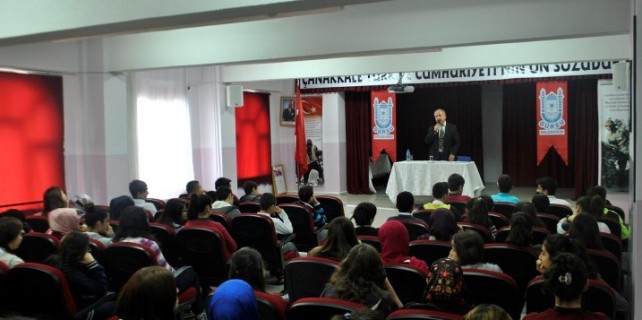 Öğrencilere “bilim ve teknoloji” konferansı