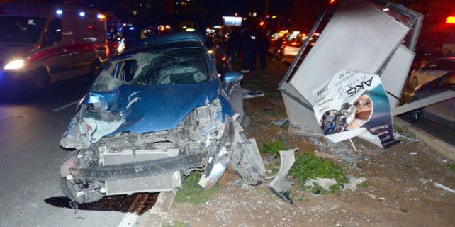 Ehliyetsiz sürücü dehşet saçtı!