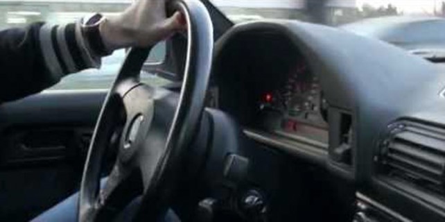 Dünyanın en usta şoförü! 80 saniyede 4 kaza!