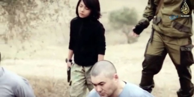 IŞİD, bu sefer infazı çocuk militana yaptırdı