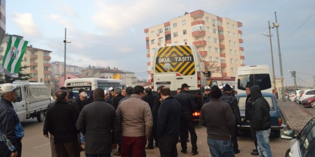 Bursa'da servisçiler ayaklandı!