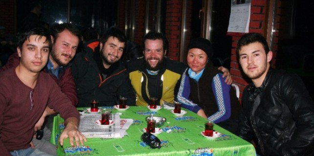 Maceraperest çifte Türk misafirperverliği