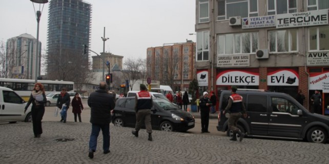 Bursa Adliyesi'nde firari mahkum alarmı!