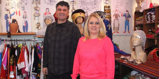 İşte o kıyafetlerin tasarımcıları