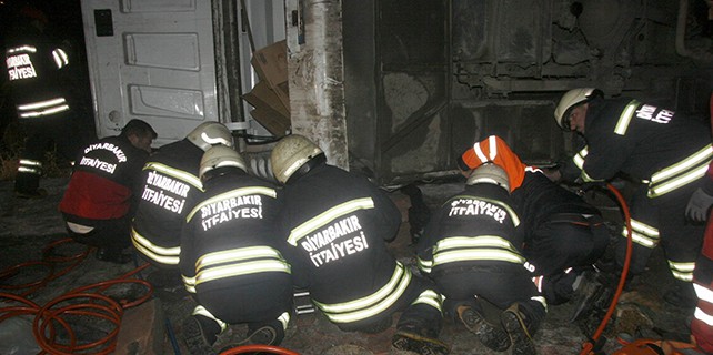 Devrilen minibüste can pazarı: 1 ölü, 12 yaralı