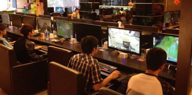 İnternet cafede inanılmaz ölüm!