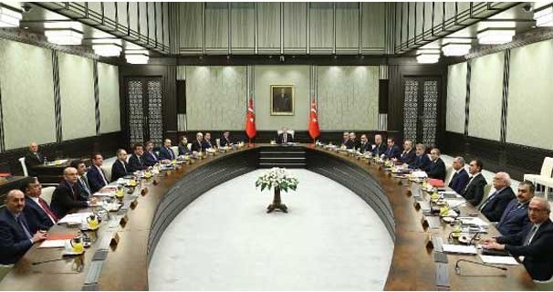 Saray'da tarihi toplantı!