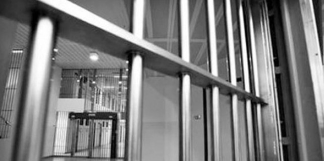 Cezaevine erkek girdi kadın çıktı!