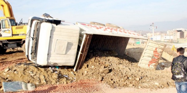 Bursa'da faciaya ramak kaldı!