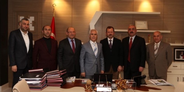 "Hemşeri dernekleri toplumun vazgeçilmezidir"