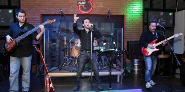 Mama desteği konserine yoğun ilgi