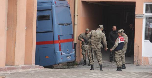 Zirve Yayınevi davasında üç tahliye