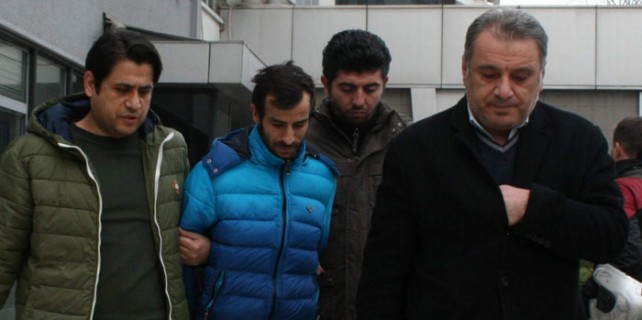 Arap turistleri gasp eden 3 sahte polis tutuklandı!