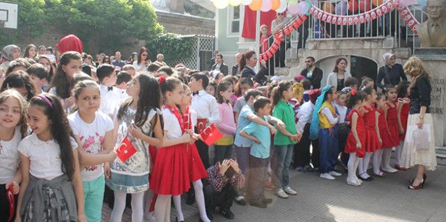 Uzmanlardan velilere karne uyarısı