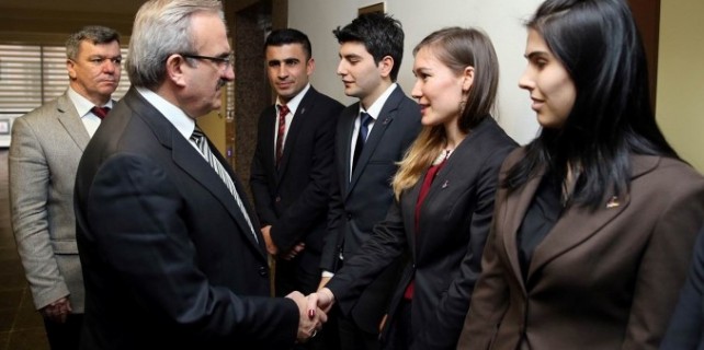 "Hilal'in olduğu yerde merhamet vardır"