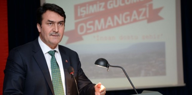 Dündar’dan AK Partili belediyelere sunum