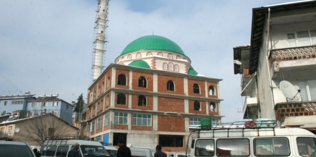 Taş müjdeyi verdi! O cami ibadete açılıyor...