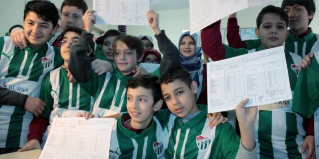 Bursalı öğrencilere karne sürprizi!