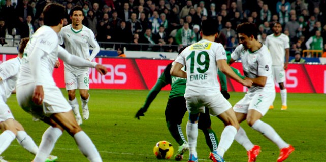 Bursaspor uzatmalarda güldü!