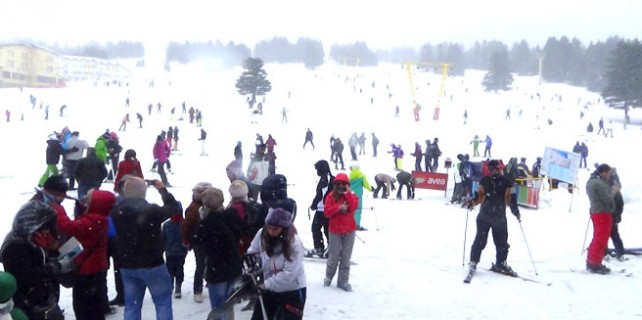 Karneyi alan öğrenciler soluğu Uludağ’da aldı...