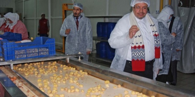 Kardelen kestane şekeri tesislerine Kuveytli bakan vekilinden tam not