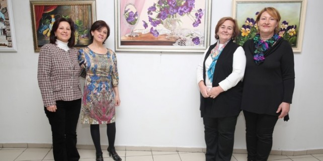 Nilüfer Resim Grubu hünerlerini sergiledi