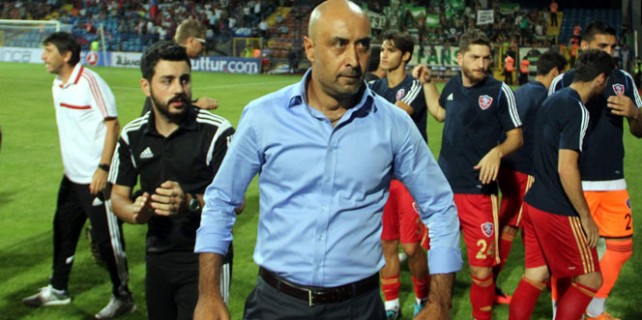 Süper ligde bir istifa daha...