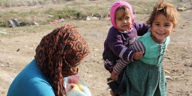 Yaşı küçük yükü büyük!