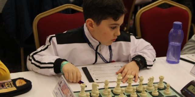 Küçük satranççılar ulusal takım havuzunda