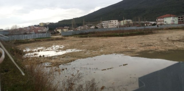 Borusan ortaokulu inşaatı durdu