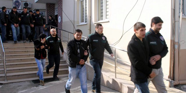 Bursa'da torbacılara şafak baskını!