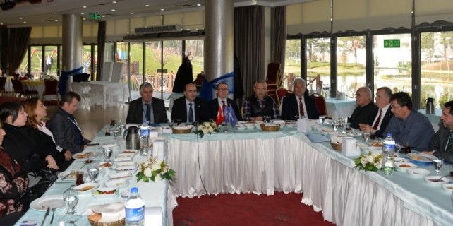 Muhtarlar da 'sosyal kart' sisteminde