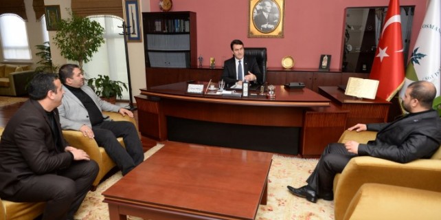 Romanlardan Dündar’a ziyaret