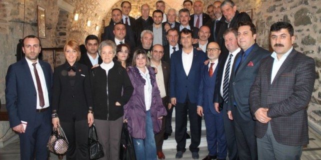 AK Parti Osmangazi, muhtarlarla el ele