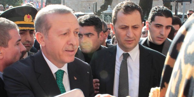 Bursa'da Erdoğan'a büyük sevgi gösterisi