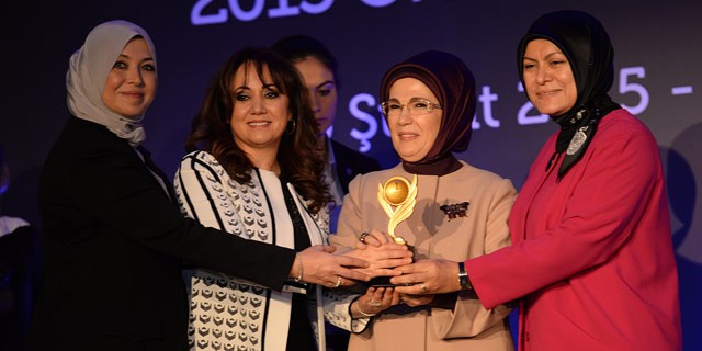 Emine Erdoğan'a onur ödülü