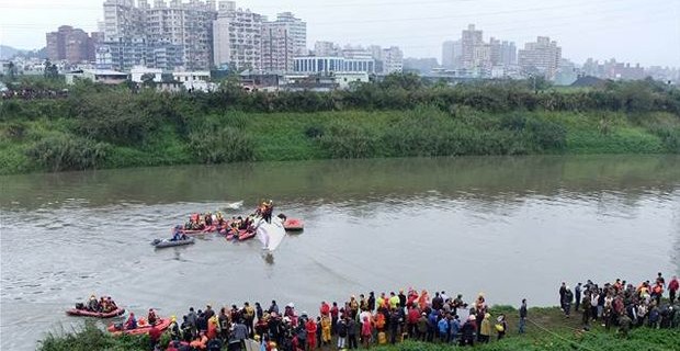 Kokpitte tüyler ürperten manzara