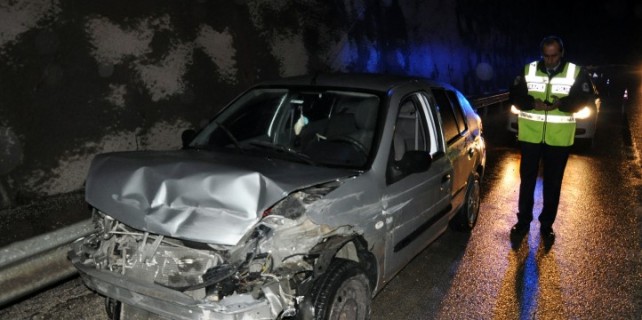 Bursa'da feci kaza! Araç içinde can pazarı...