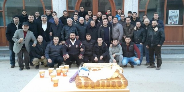 Gençler sabah namazında buluştu