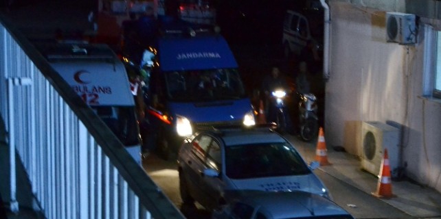 300 kişi birbirine girdi! İşte tehlikeli gerilimin nedeni...